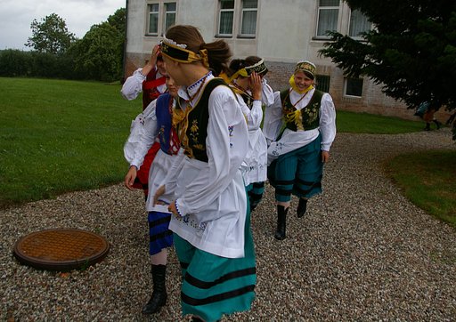 Girls in kasubian apparels