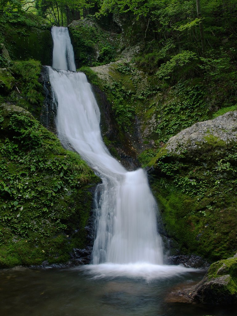 三つ釜の滝
