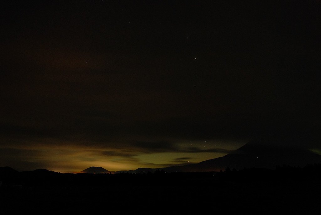 流星の夜なのに