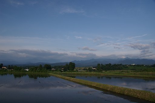映りこむ空１