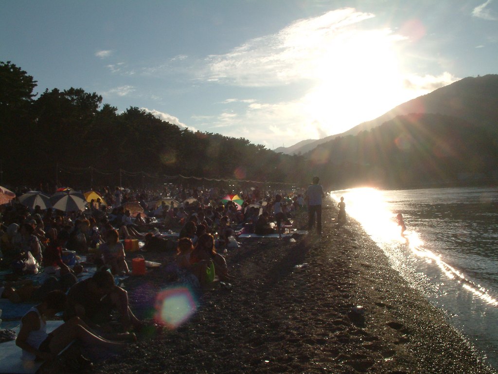 海水浴場　夕刻