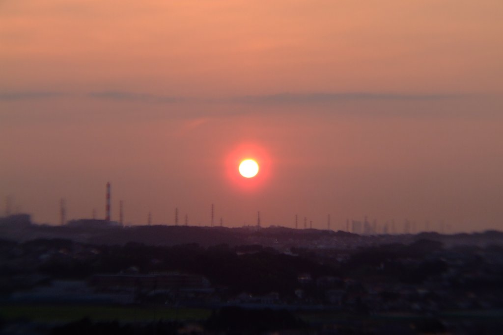 真っ赤な太陽のハズが　実際の画像