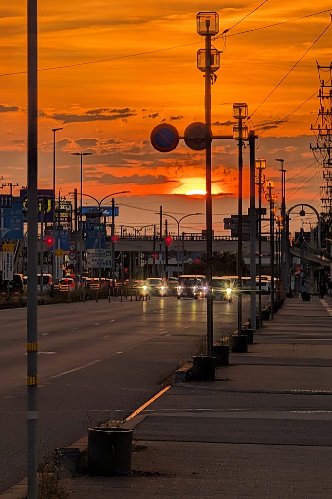 街の夕暮れ