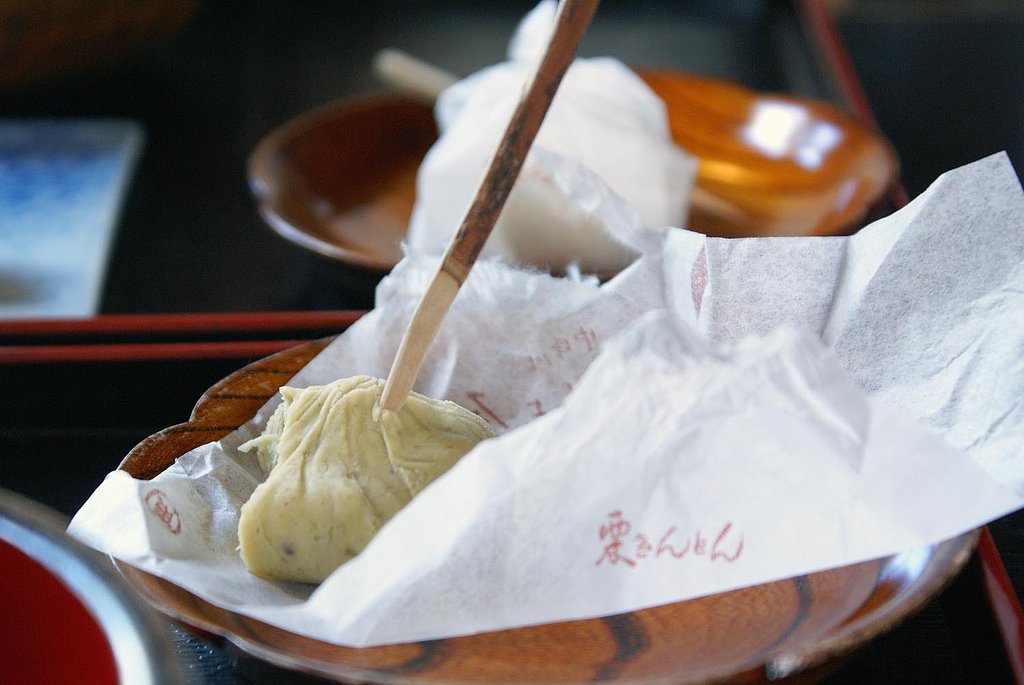 【食】　栗きんとんの季節