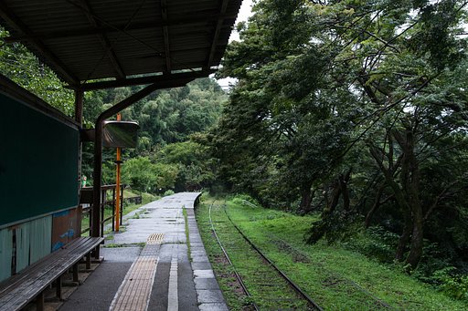 列車の来ない駅