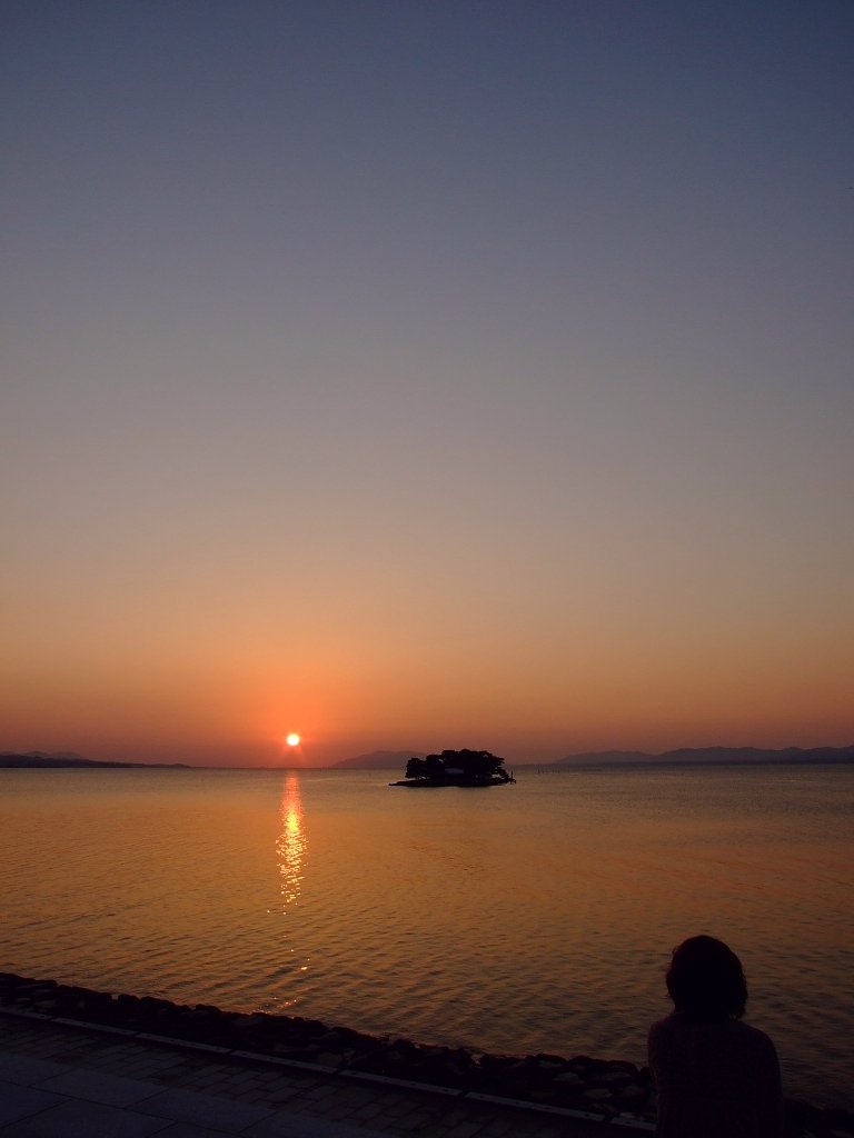 夕暮れを見つめて