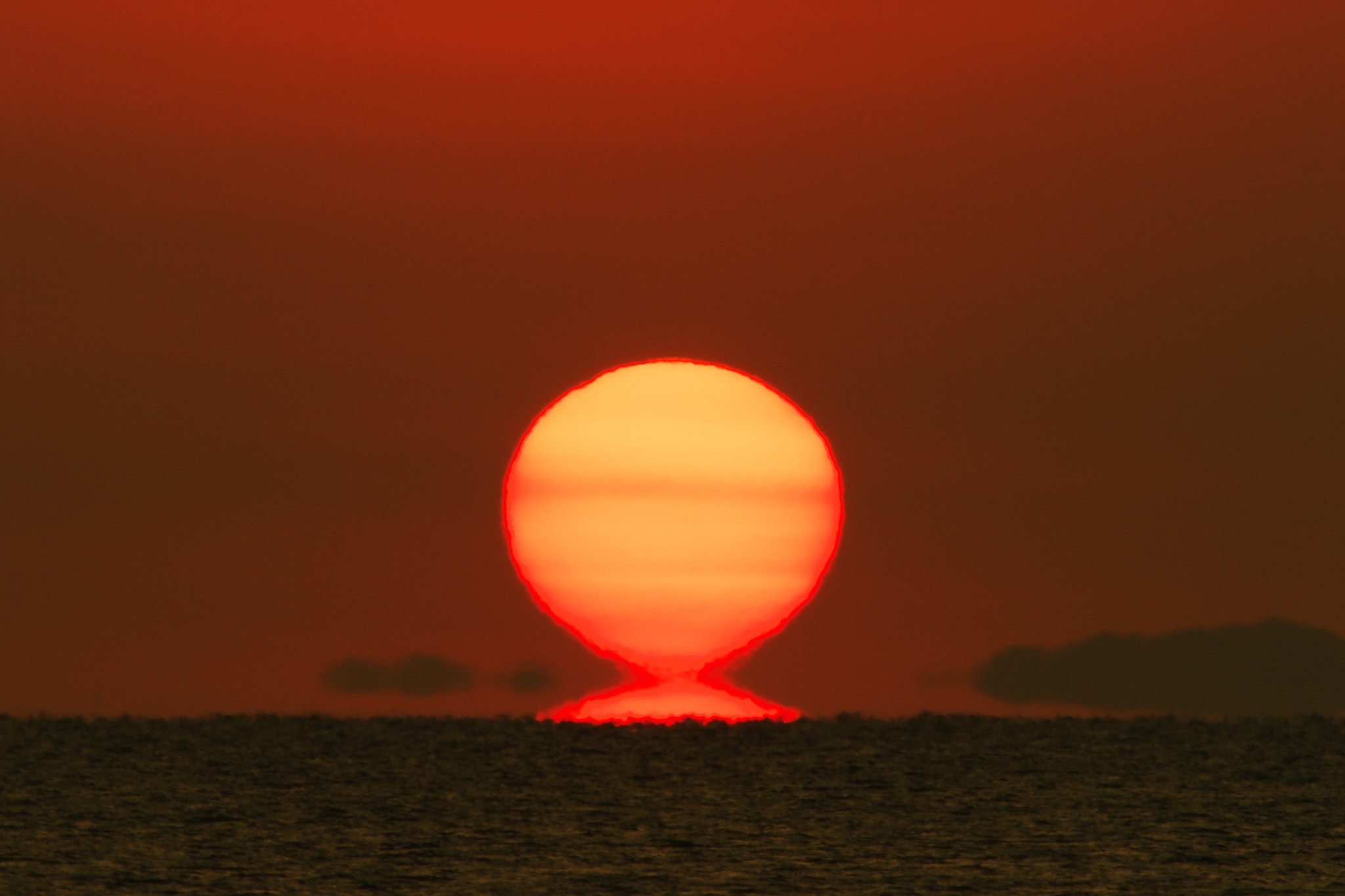 風早のだるま夕日