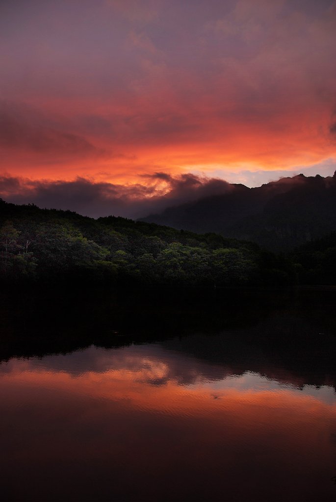 鏡池の夕日