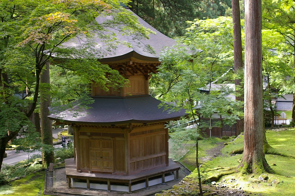 永平寺納経塔