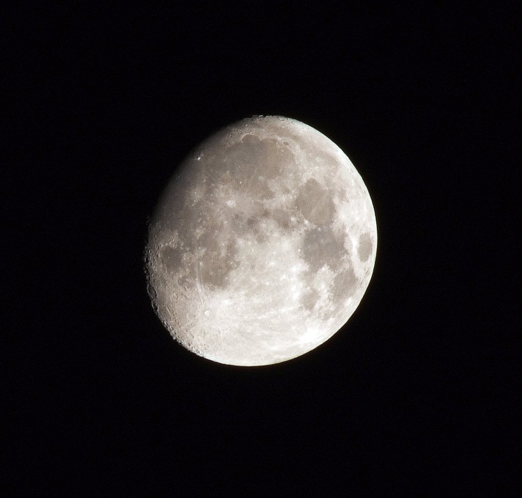 タムロン　AF200-400LD　で撮った十三夜