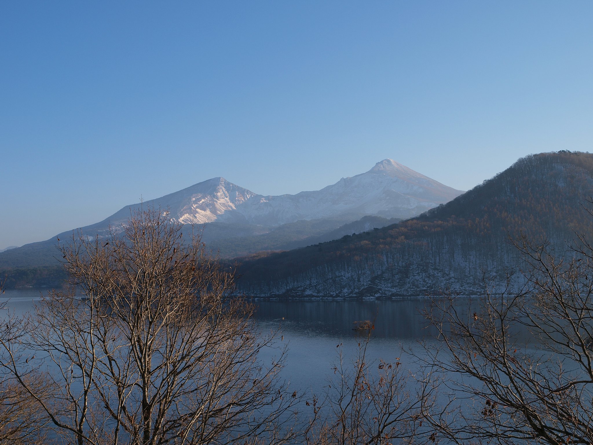 冬の磐梯山