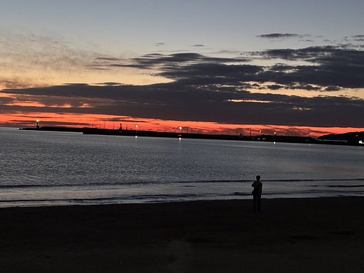 日本海の夕焼け