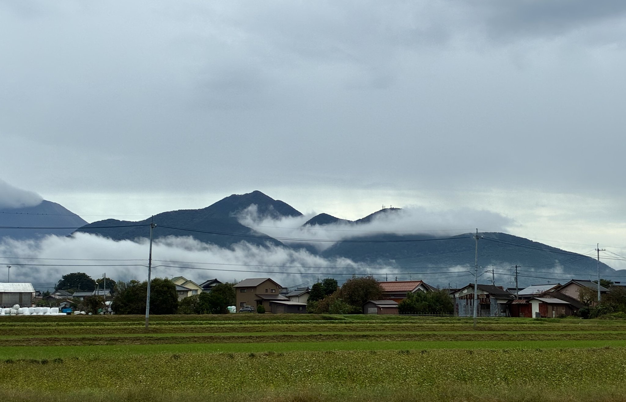 腰巻雲