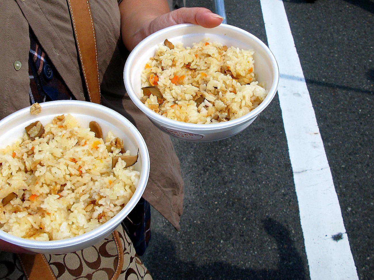 【食】　マツタケ入りまぜご飯