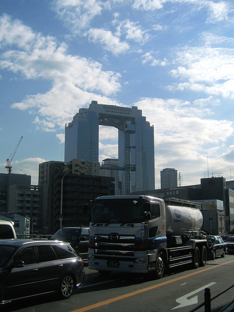 ビルと空