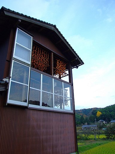 干し柿専用小屋