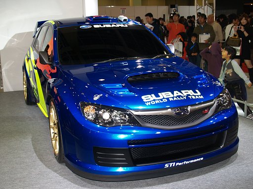 鮮烈な青車