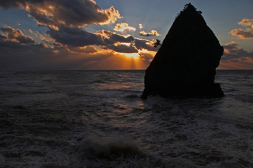 光芒の日本海