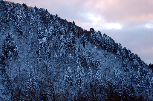 群青の雪景色