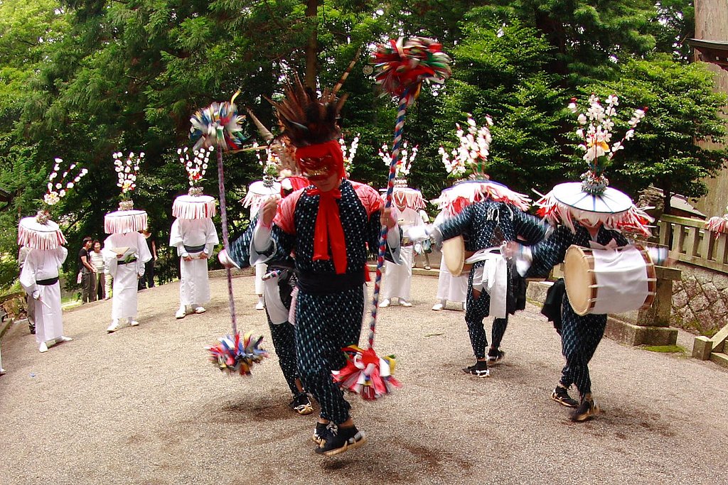 【締】　花笠祭り