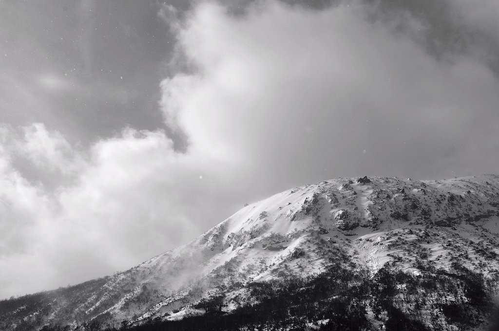 眩しき雪山