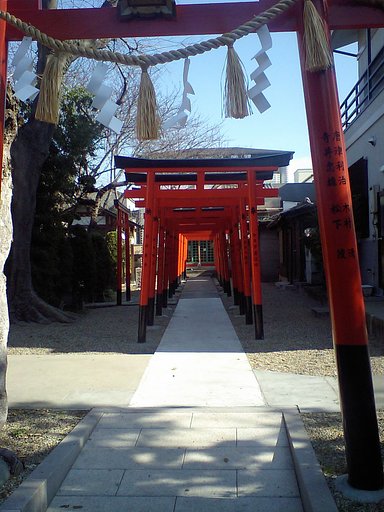 赤い