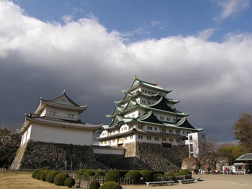 風雲？名古屋城