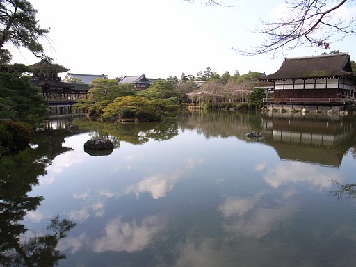 【音】静寂（池泉回遊式庭園）