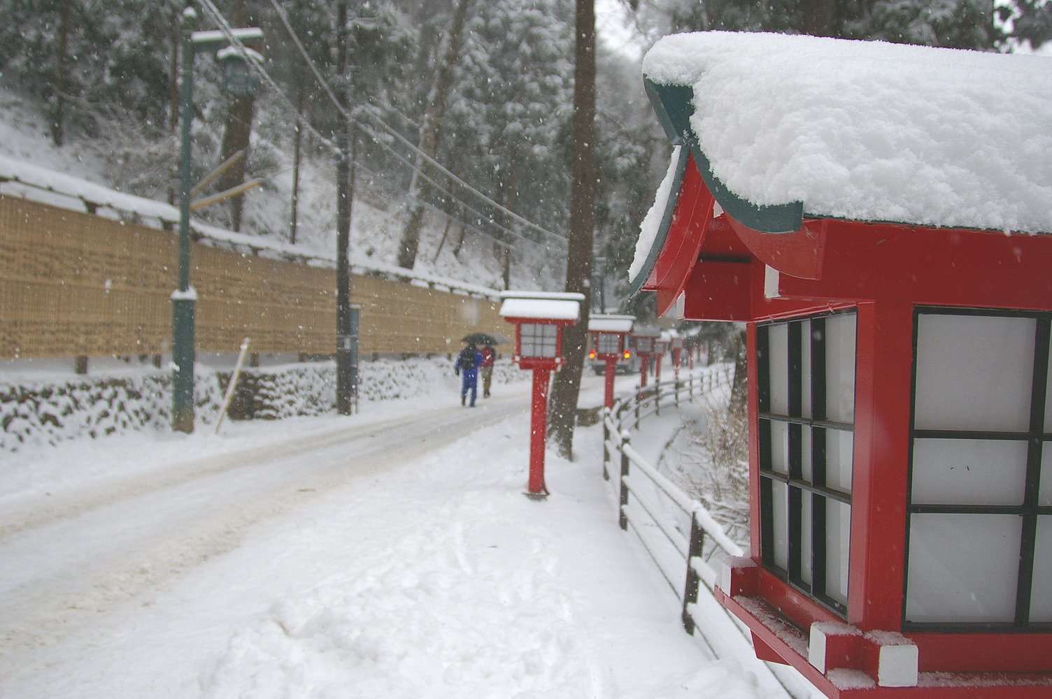 雪の参道