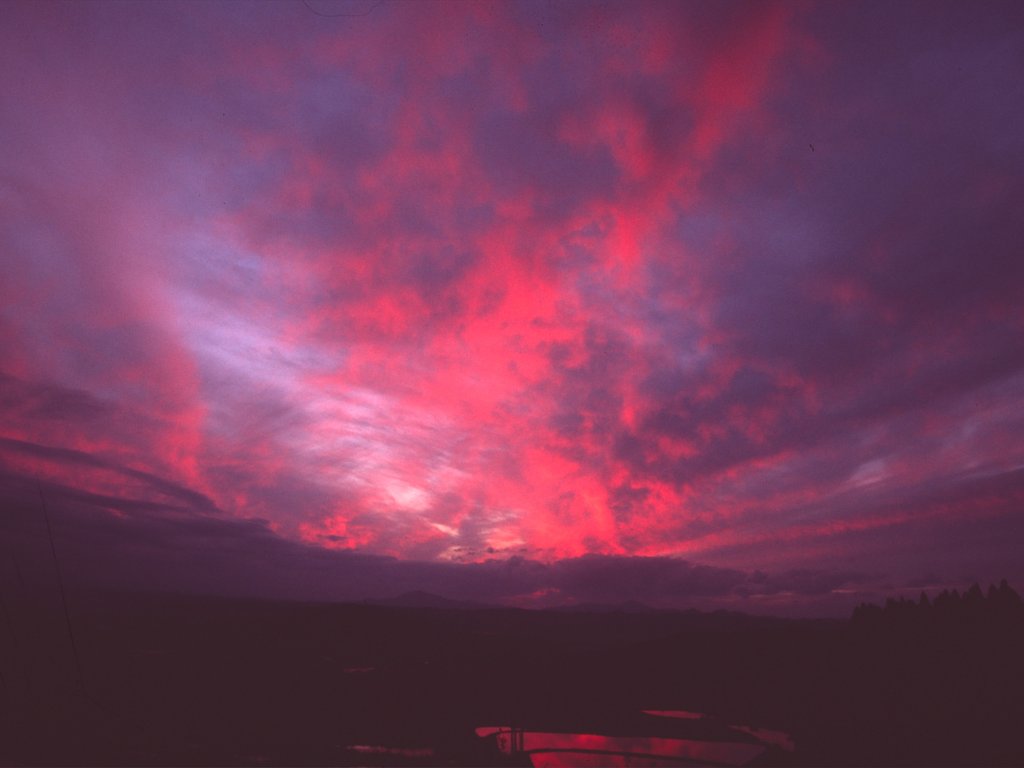 地震30分前の不気味な夕景