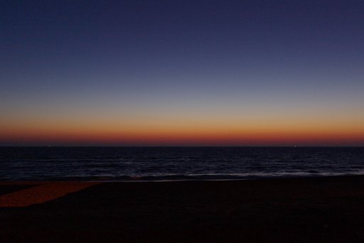 暁　(Daybreak)