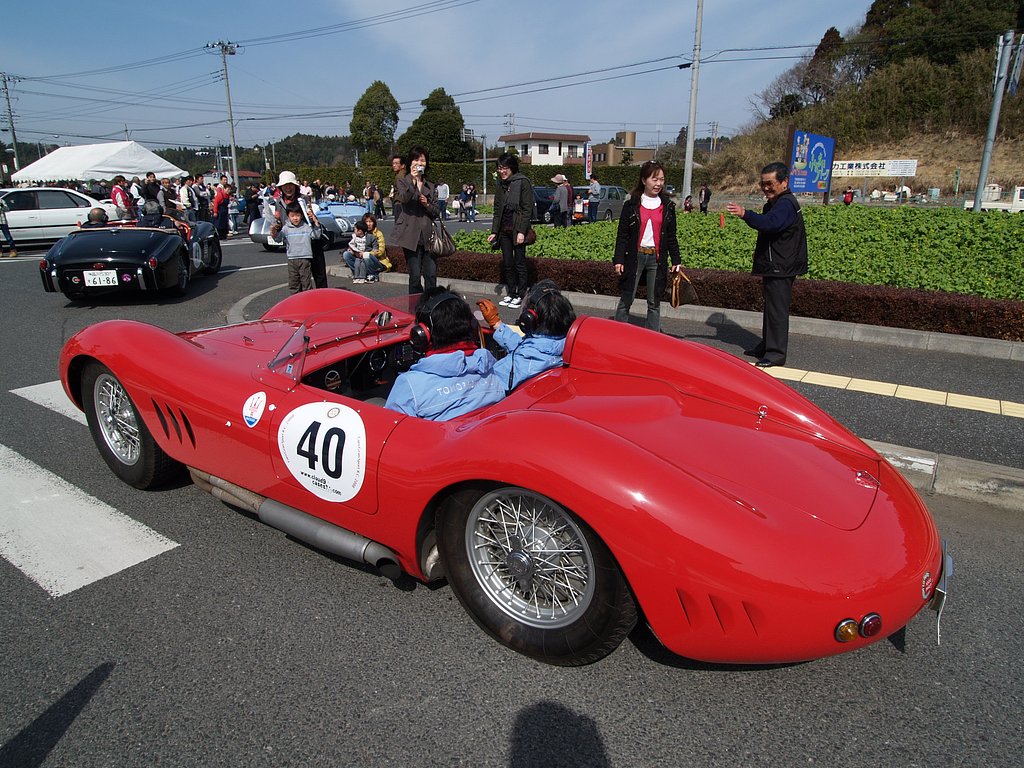 【赤】Ｃａｒｏ Ｇｒａｎ Ｓｐｏｒｔ Ｒ．Ｃ．