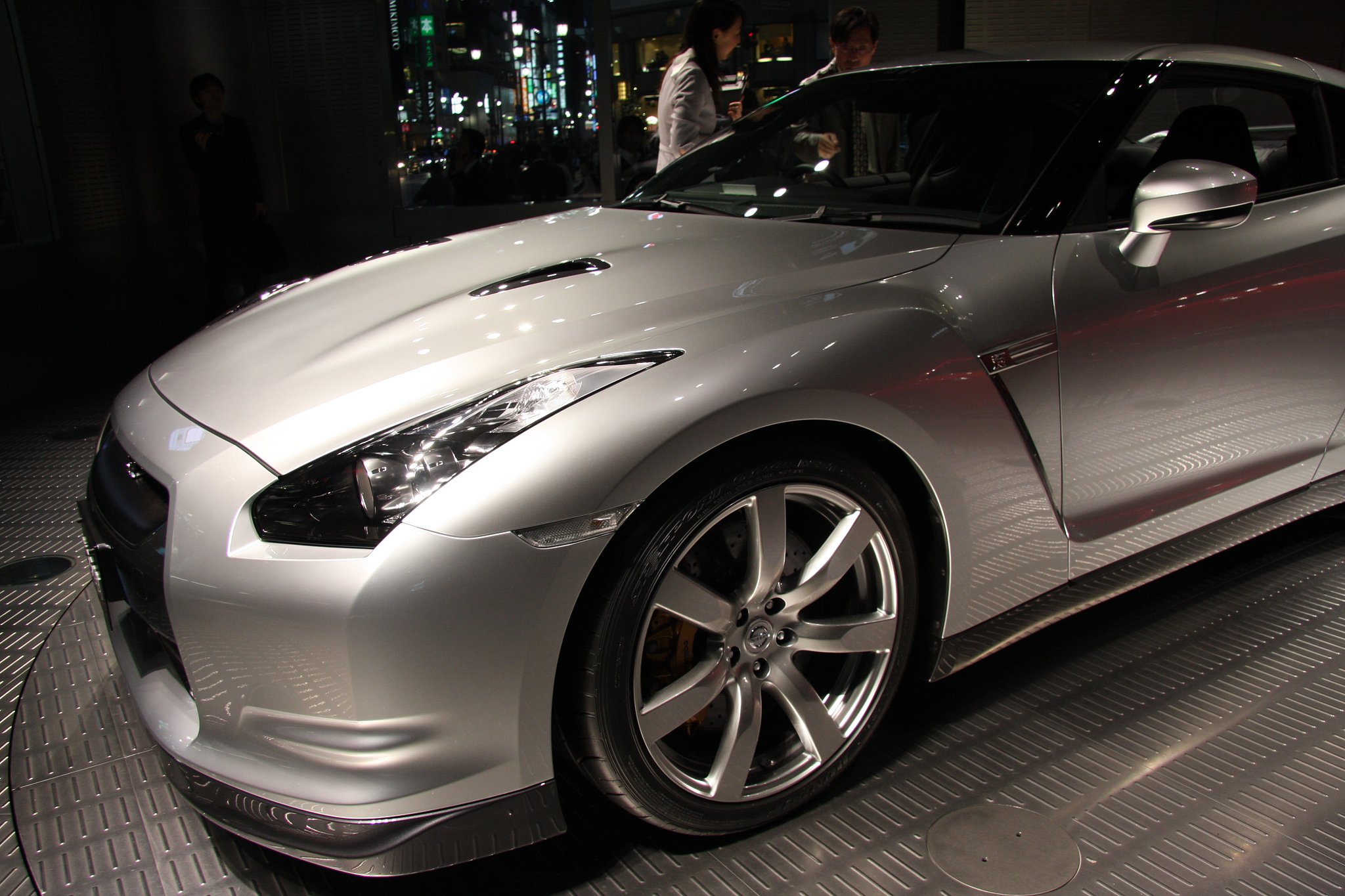 バック【街】灯りのＧＴＲ
