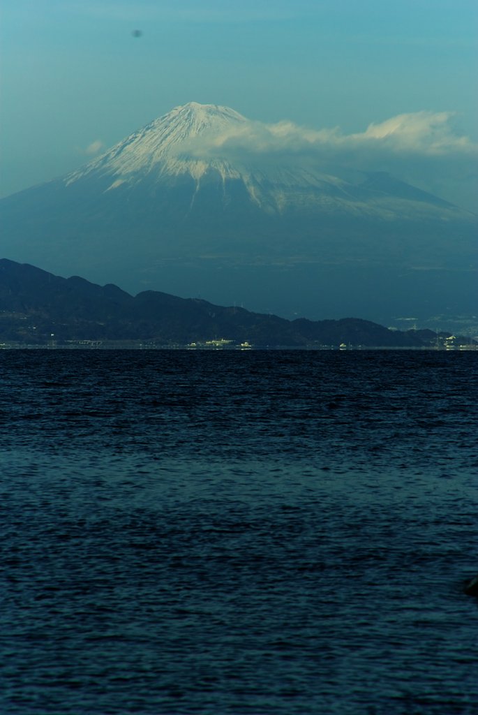 海越しの富士