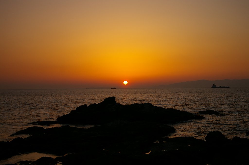 春の夕日・・・水軒（築港）より
