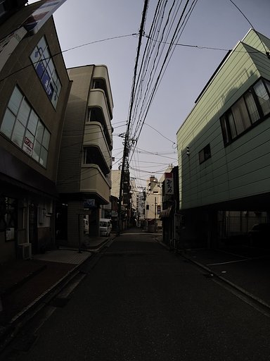 昼間の繁華街