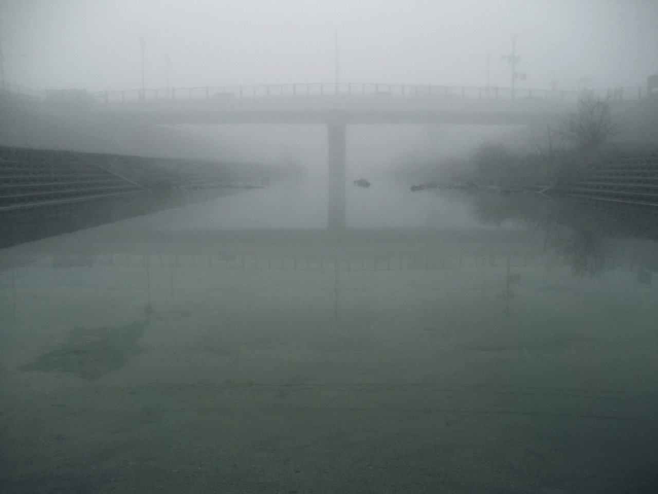 霧の橋