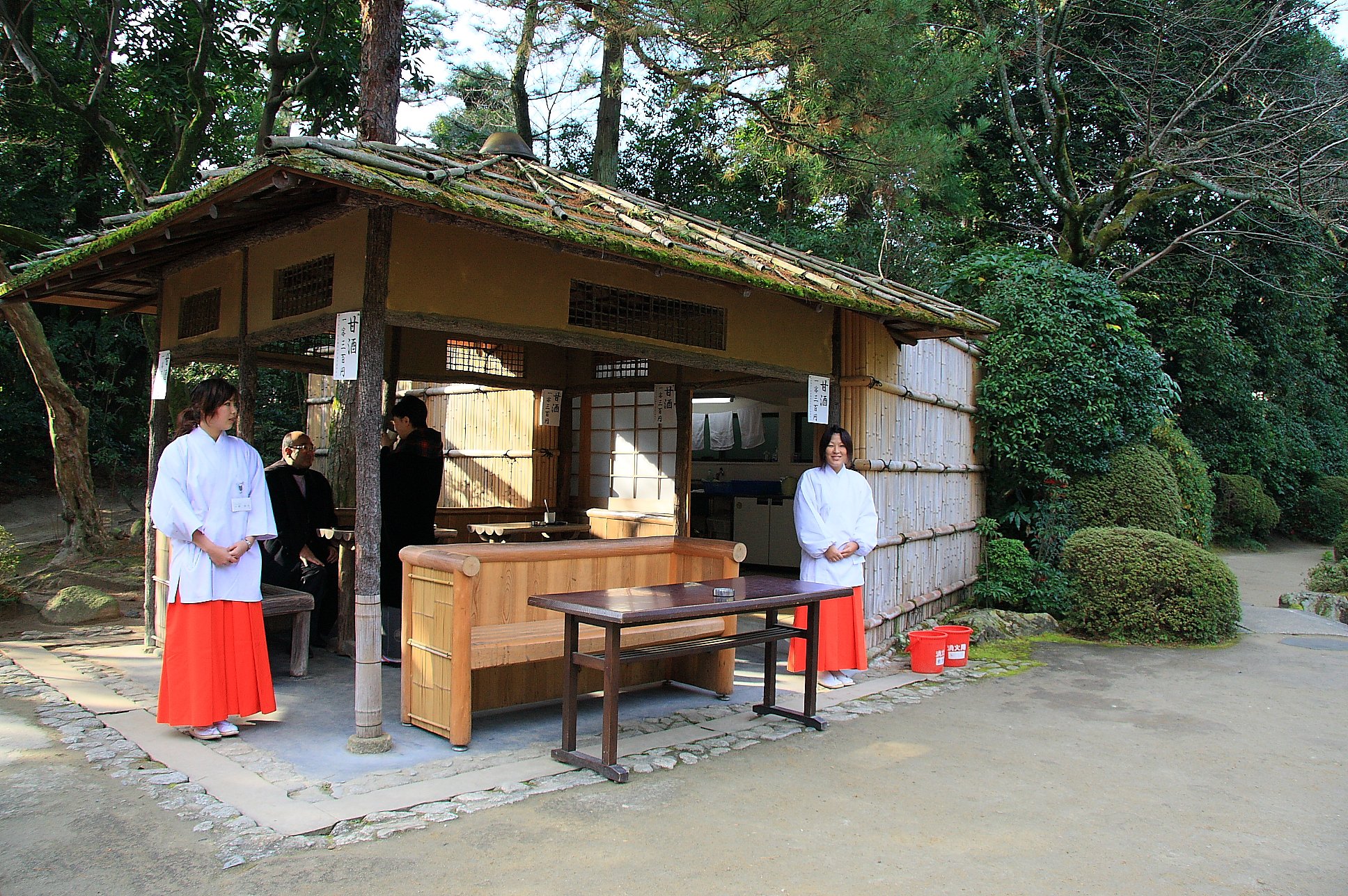 庭園の休憩処