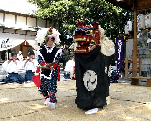 六把野獅子舞