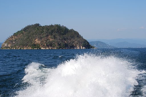 竹生島