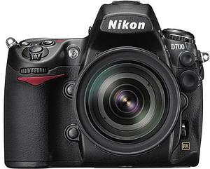 D700