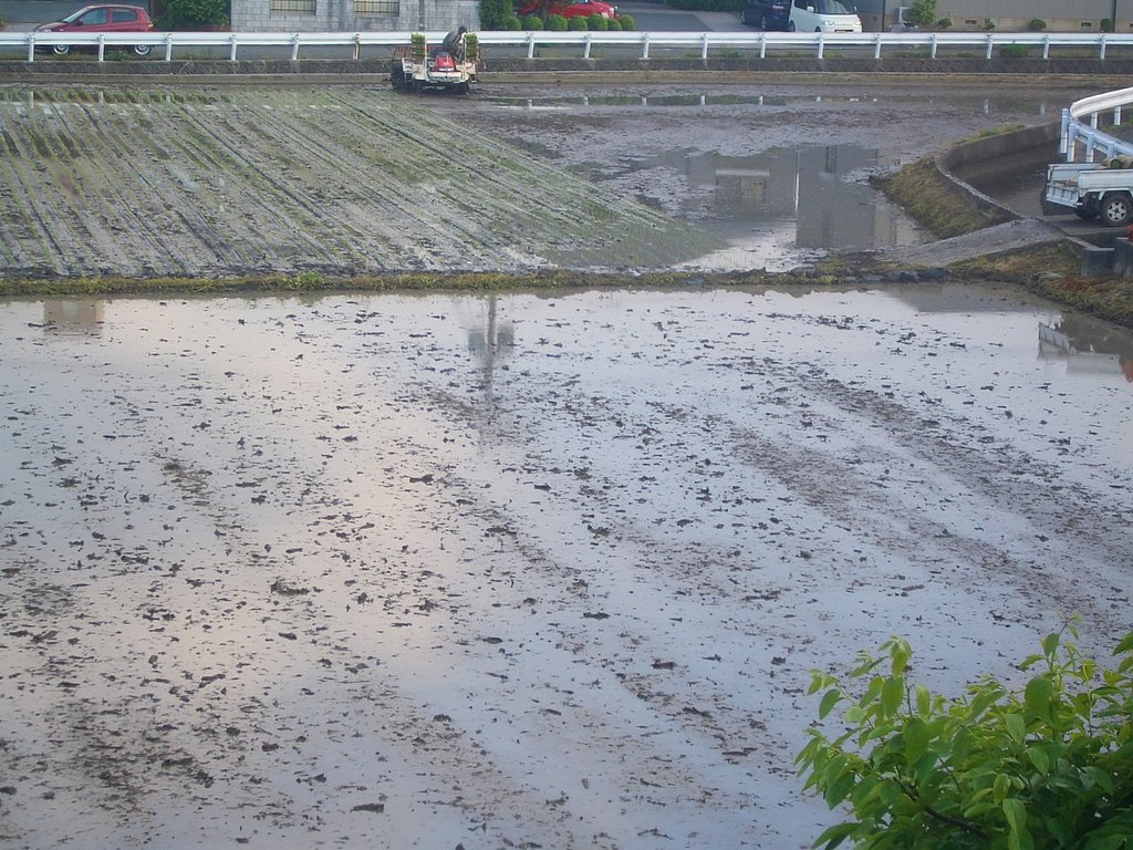 地球が右に傾きすぎていましたので左に少し回し修正です。