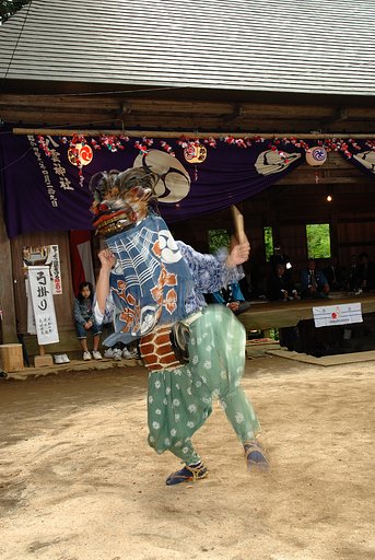 川井 八雲神社獅子舞