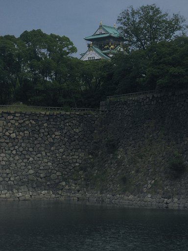 夕曇りの城