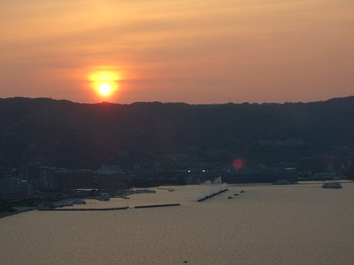 琵琶湖の夕暮れ