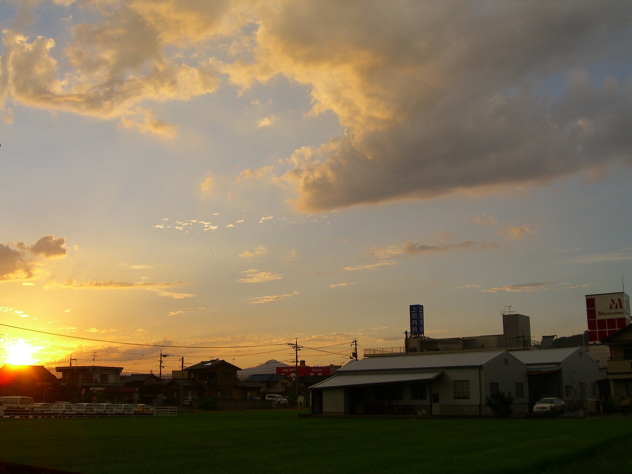 荒れた日の夕暮れ