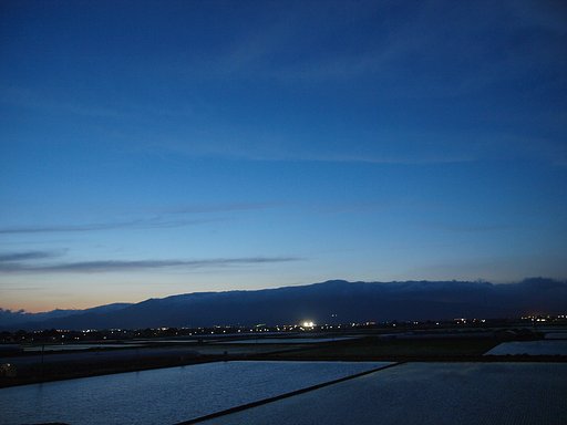 午後8時のオリンパスブルー