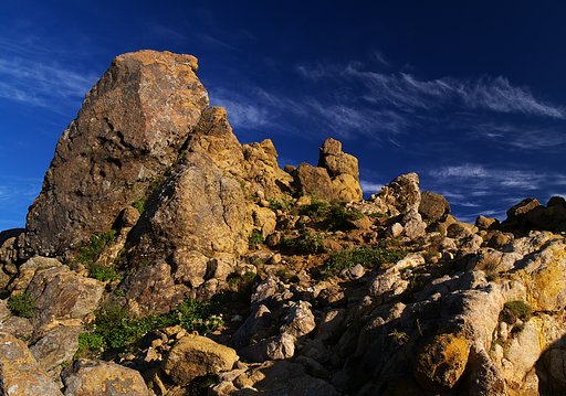 A GRAND ROCK PEAK