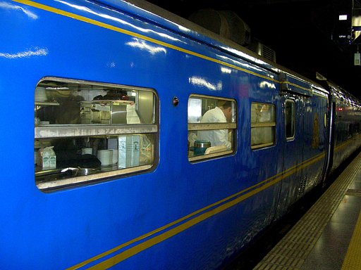 寝台特急北斗星の食堂車仕込み風景