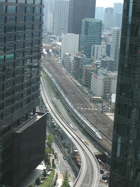 新橋駅付近　500系のぞみ号